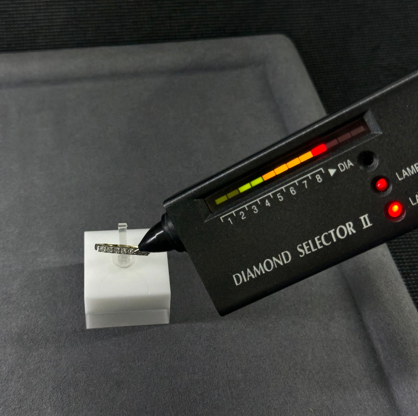 585er Goldring mit 7x0.02ct. Brillianten