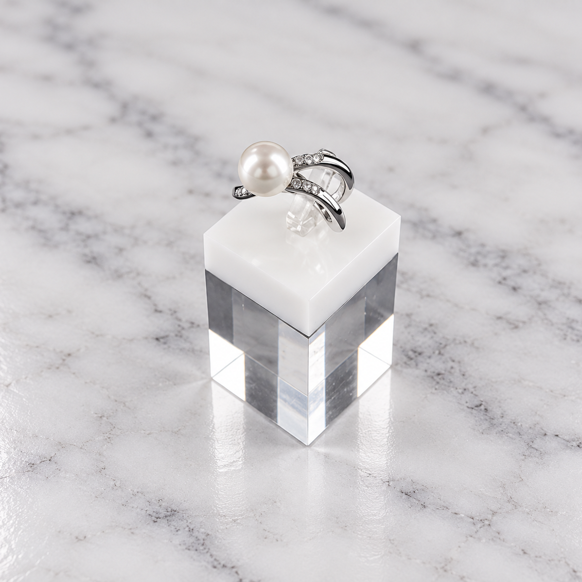 Shiny Pearl Ring