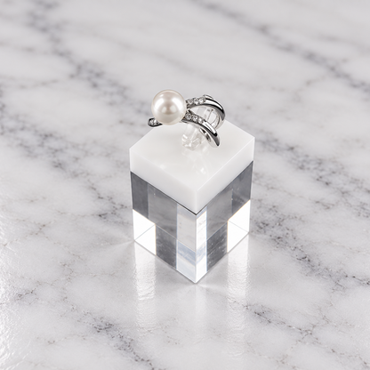 Shiny Pearl Ring