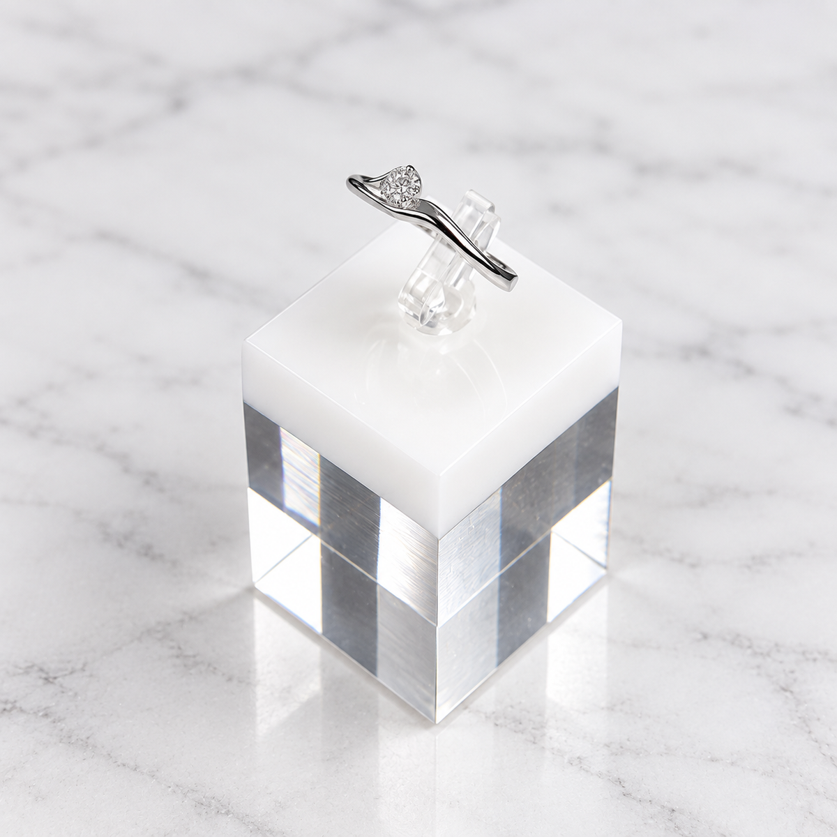 Curved solitaire Ring