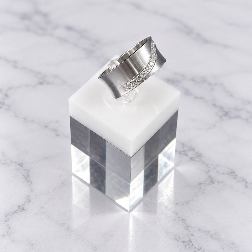 Velvet Sparkle Ring