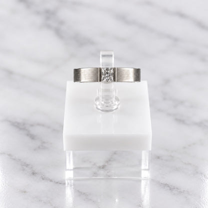 Pure Solitaire Ring
