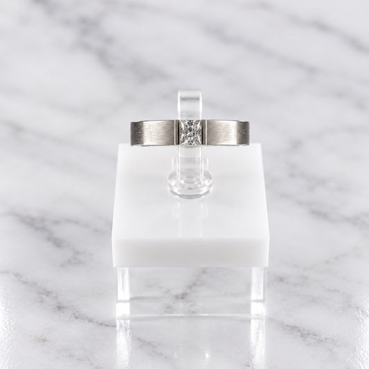 Pure Solitaire Ring