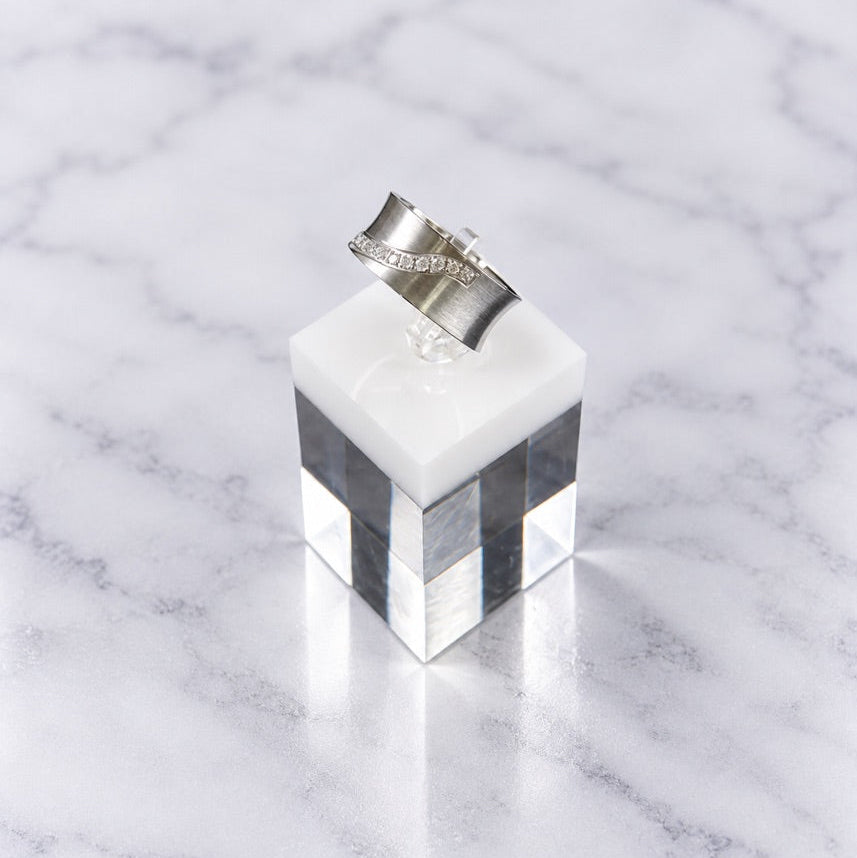 Velvet Sparkle Ring