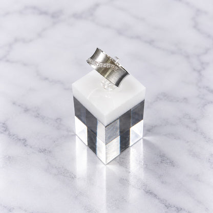 Velvet Sparkle Ring