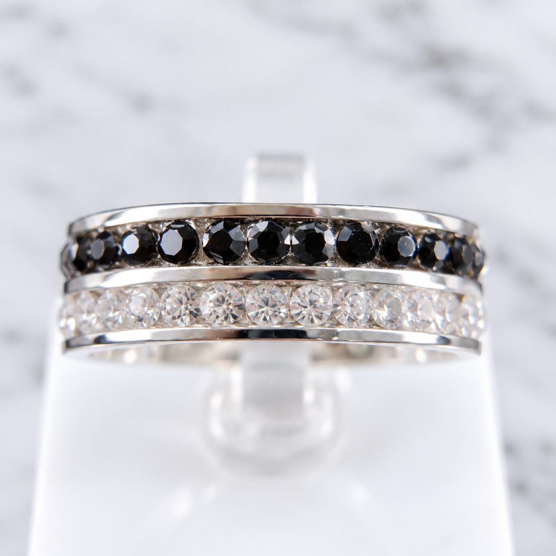 Black & White Ring