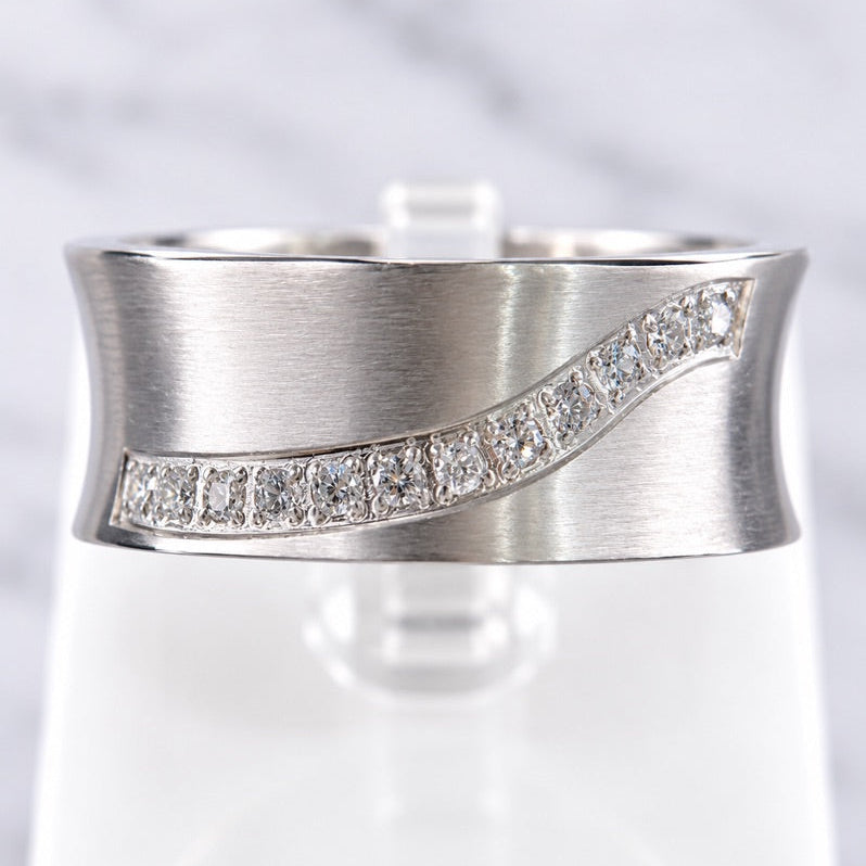 Velvet Sparkle Ring
