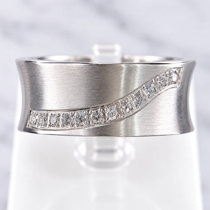 Velvet Sparkle Ring