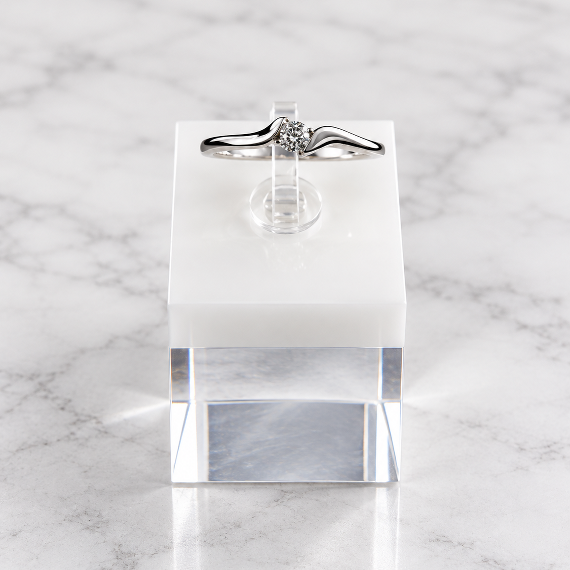 Curved solitaire Ring