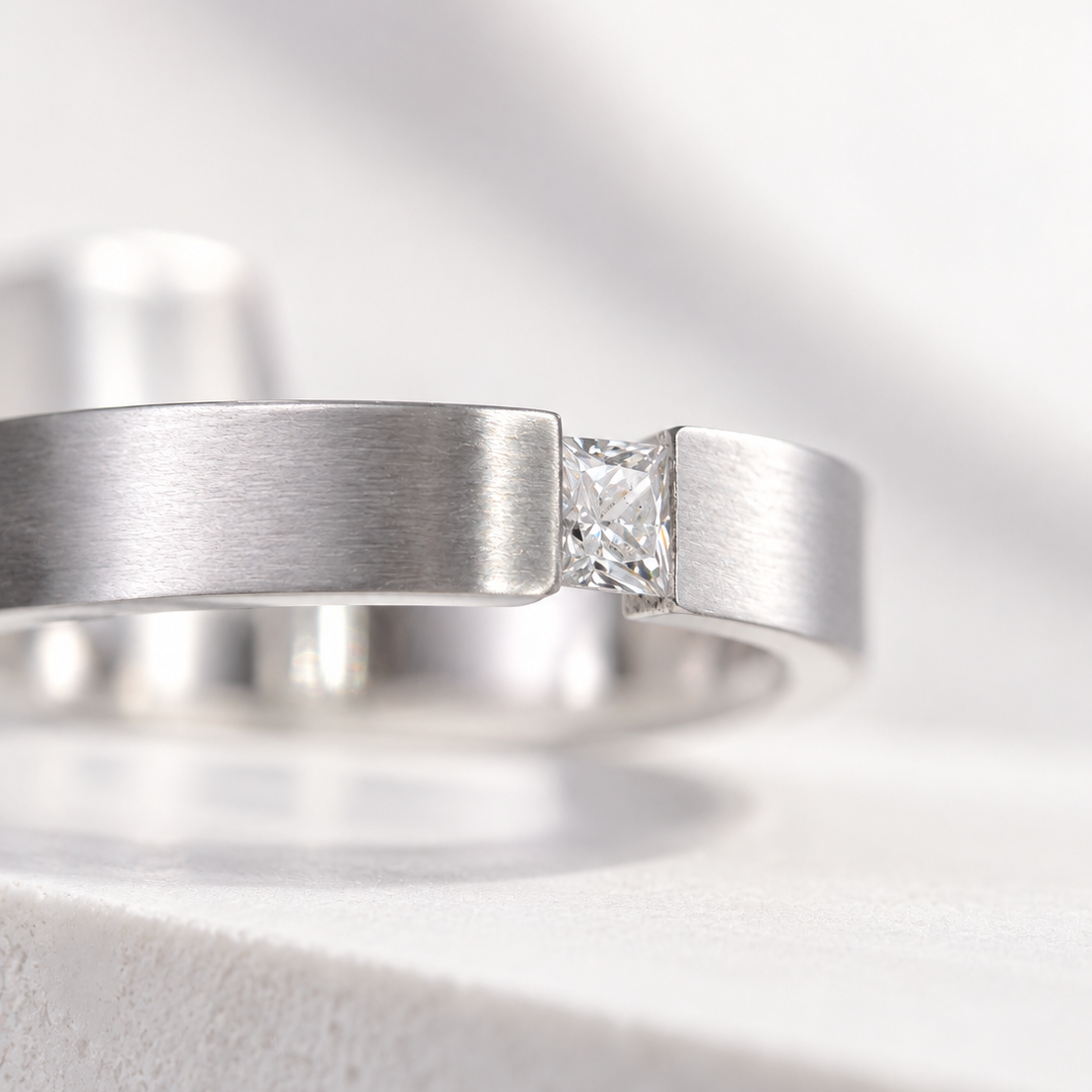 Pure Solitaire Ring