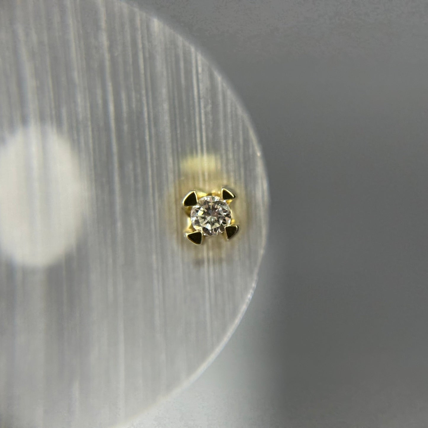 585er Gelbgold Stecker 2x0.04ct. Brillianten