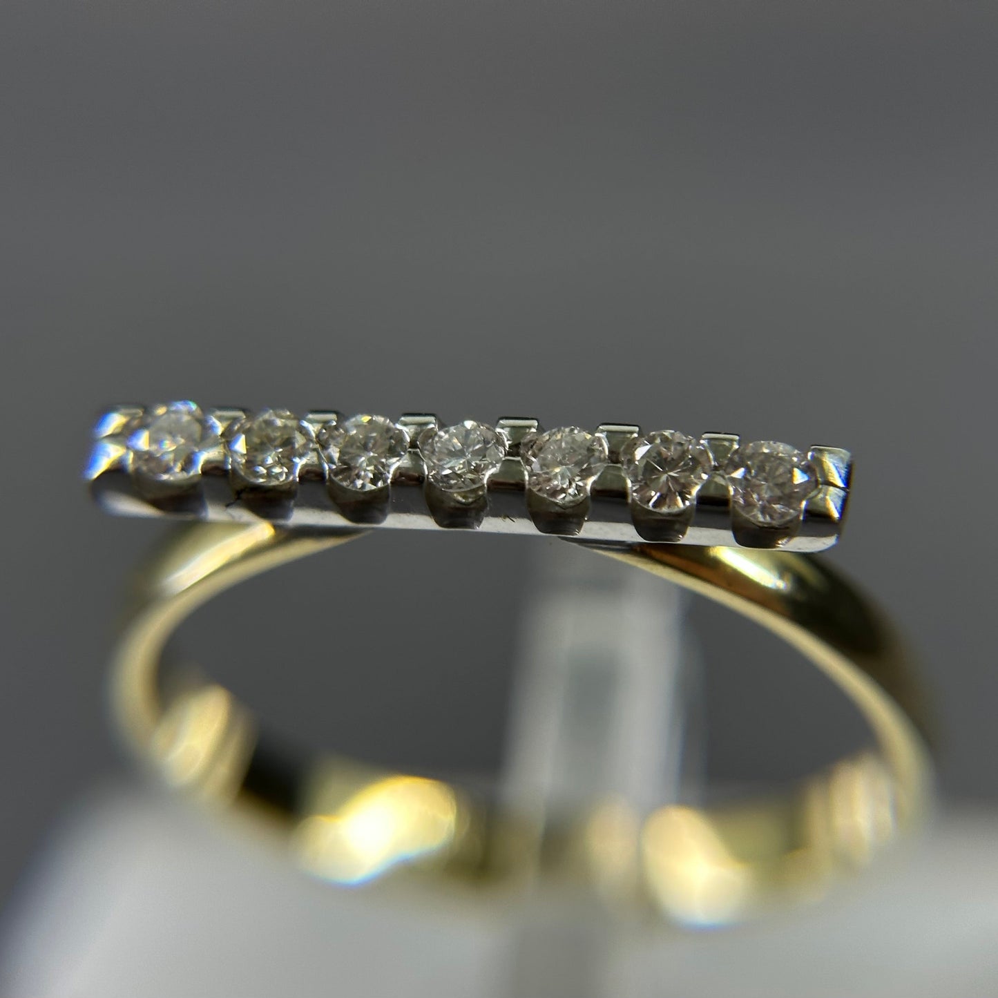 585er Goldring mit 7x0.02ct. Brillianten
