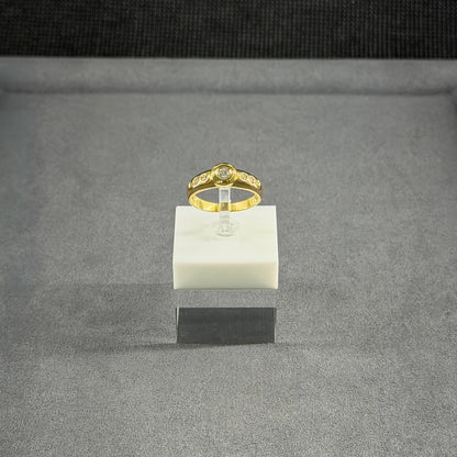 750er Goldring 0.1 ct.