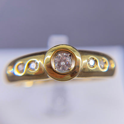 750er Goldring 0.1 ct.