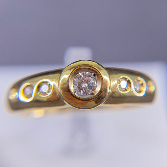 750er Goldring 0.1 ct.