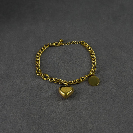Amore Curb Chain Bracelet
