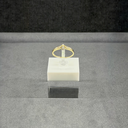 585er Goldring mit 7x 0.01 ct. u. 1x 0.03 ct.
