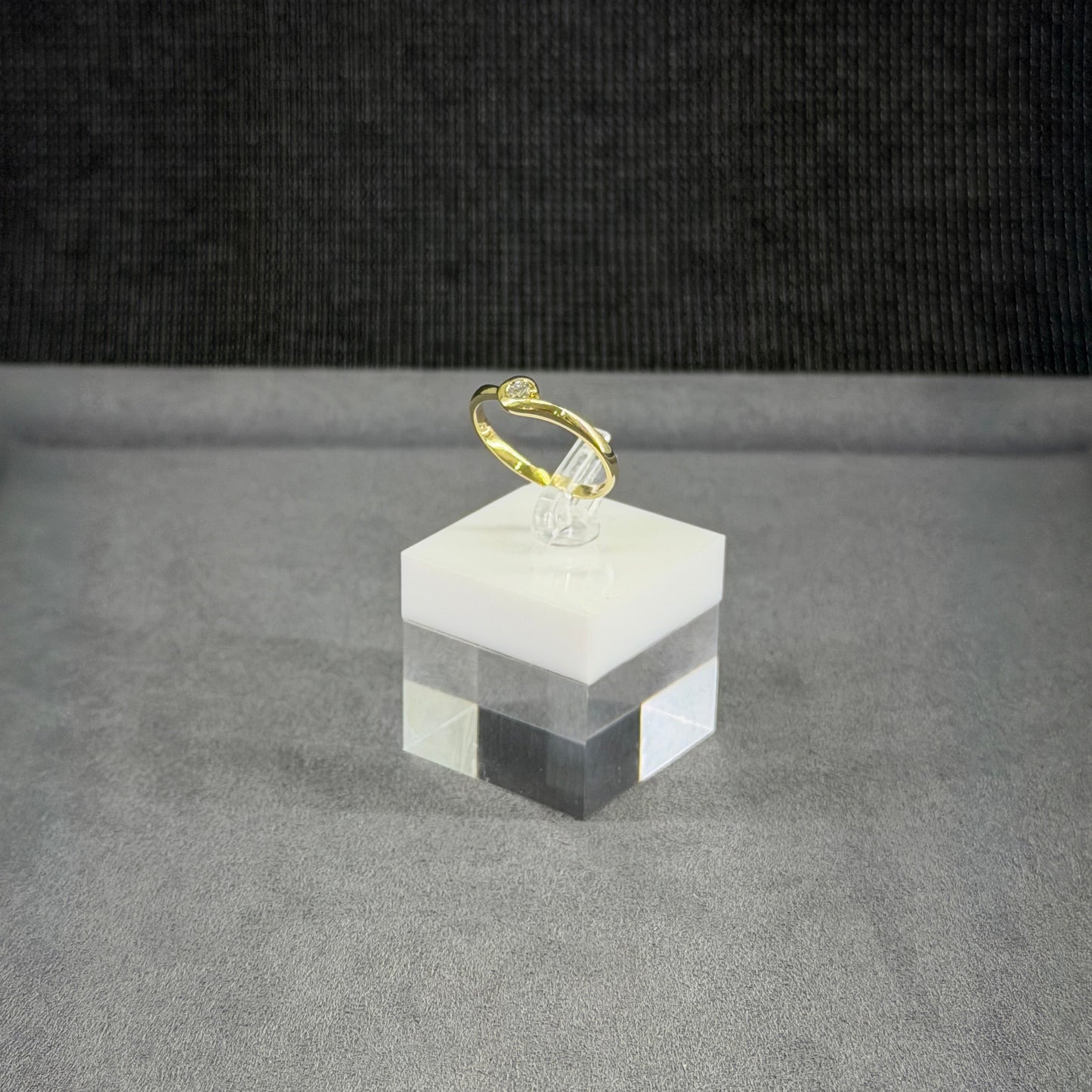Solitaire Ring 585er Gold mit 0.10 ct.