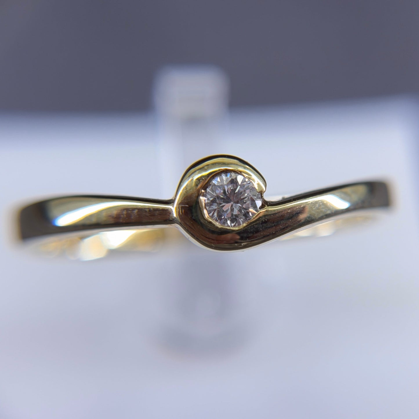 Solitaire Ring 585er Gold mit 0.10 ct.