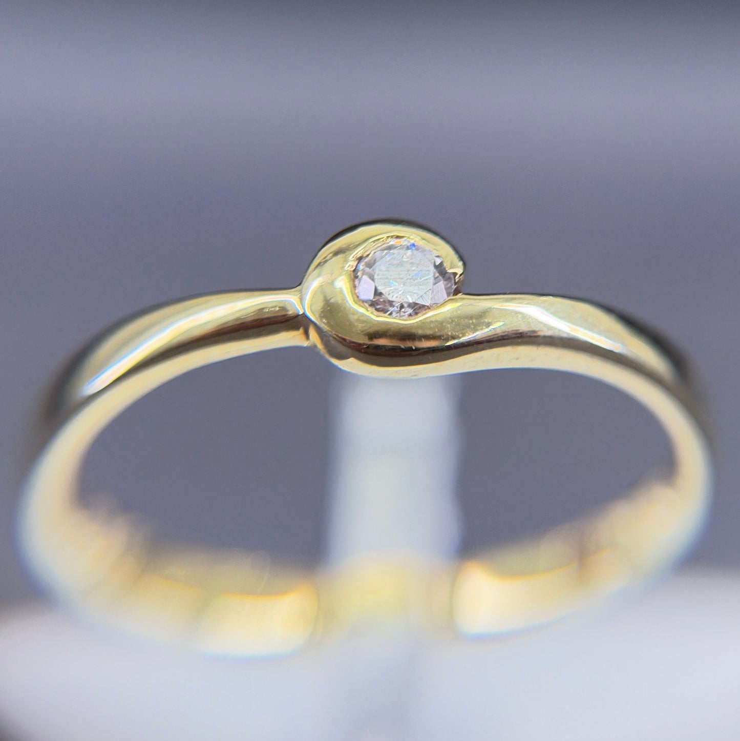 Solitaire Ring 585er Gold mit 0.10 ct.