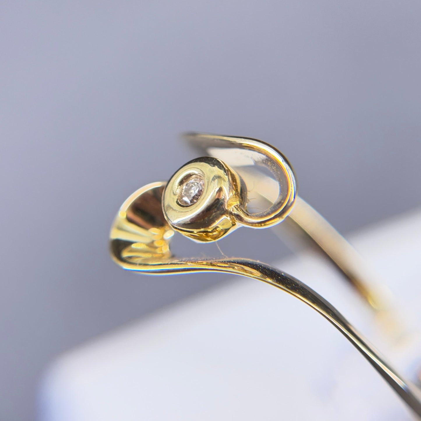 585er Goldring mit 0.015 ct.