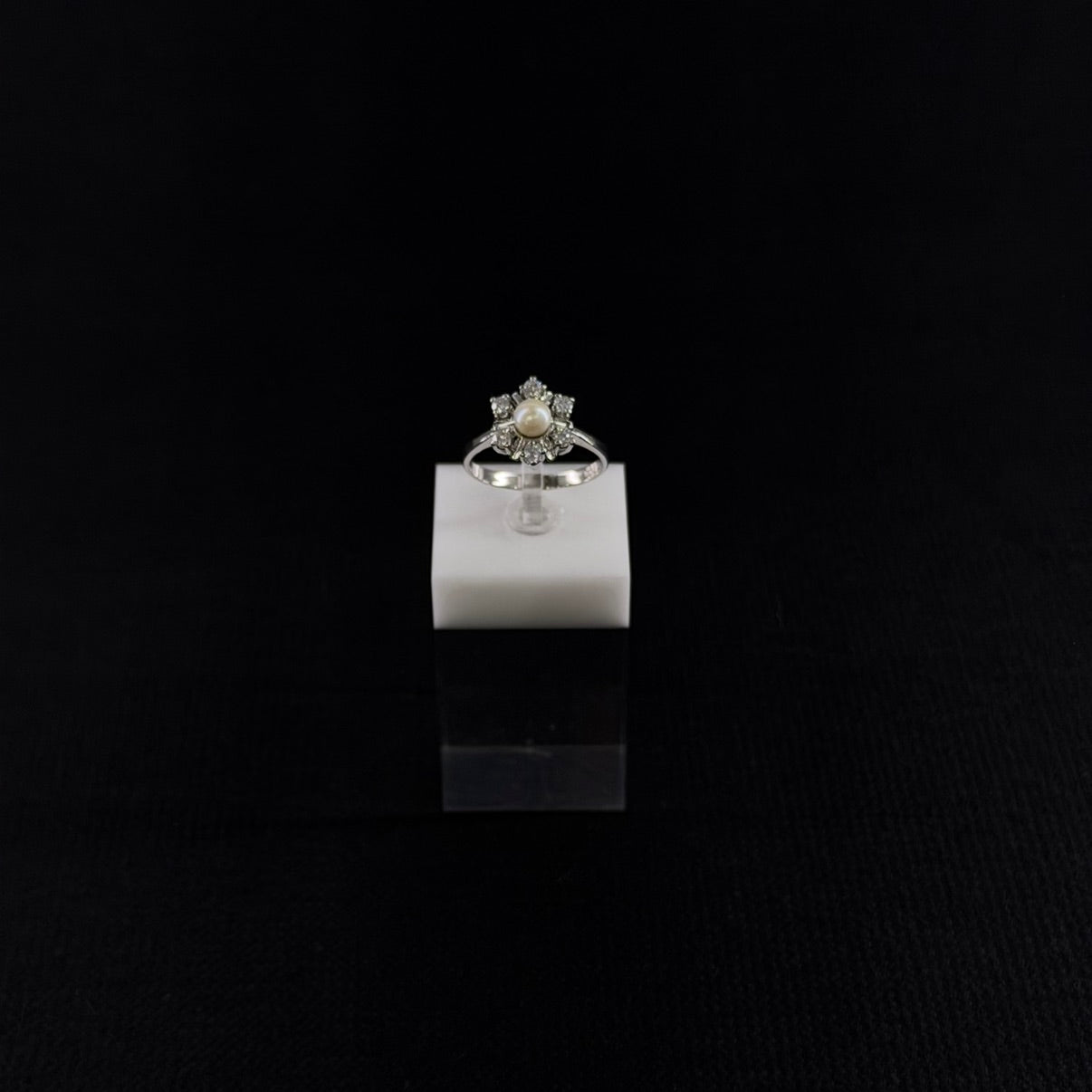 Luminous Pearl Ring