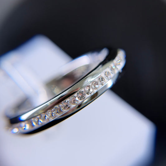 Pure Line Ring