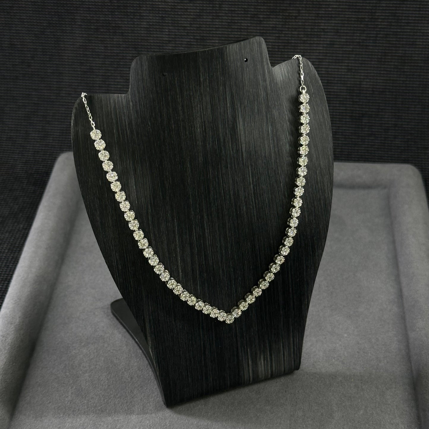 925er Silber Collier mit Zirkonia Steinen